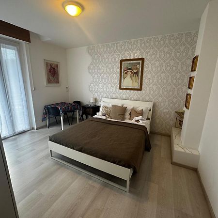 Residenza Manzoni Como Centre Exterior foto